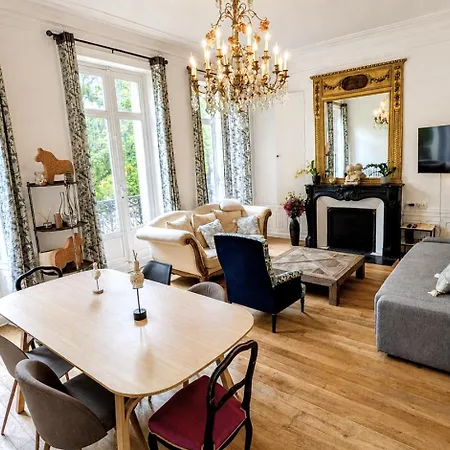 Deux Prives De Caractere Au Coeur De Apartman Troyes